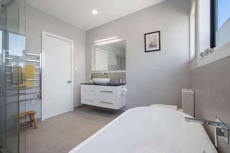 48 Poland Street Waikino_12