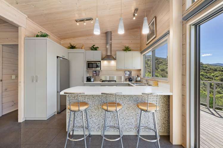 784a Queen Charlotte Drive Havelock_16