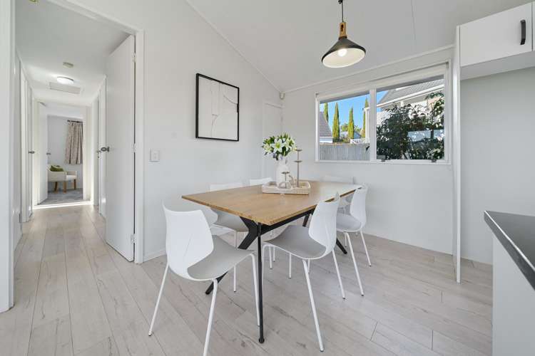 2/21 Kitewao Street Northcote_7