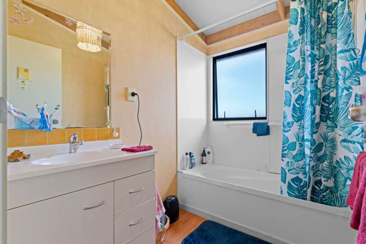 134 Flyger Road Ruakaka_12