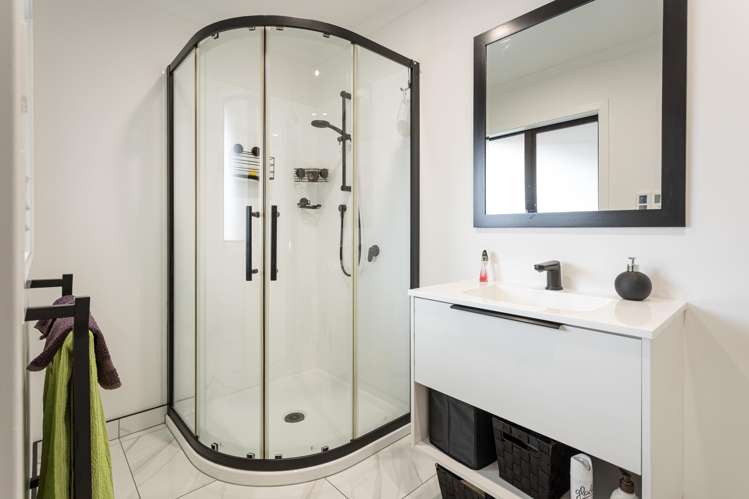 215 Bay View Road St Clair_20