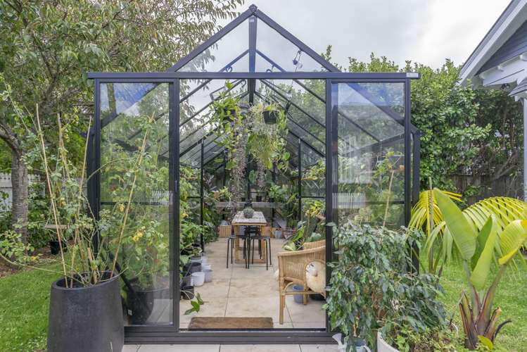 5 Selkirk Road Mount Albert_21