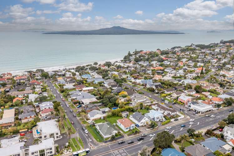 374 Lake Road Takapuna_17