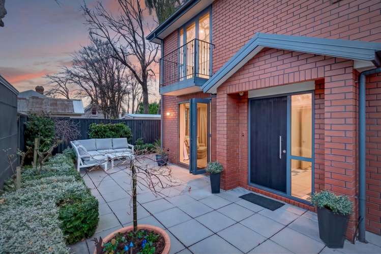 64B Holly Road St Albans_32