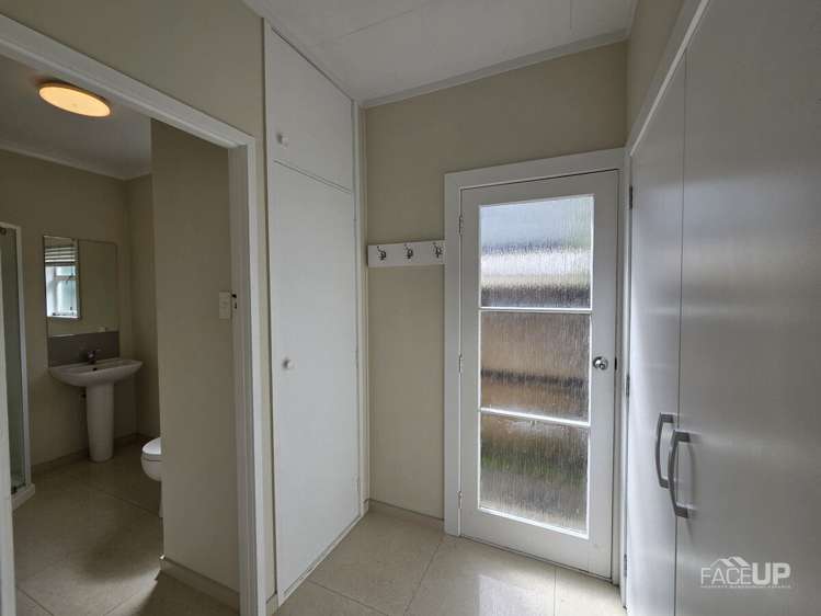 1/16 Northcote Road Takapuna_15