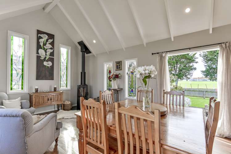 207 Murdoch Road East Akina_22