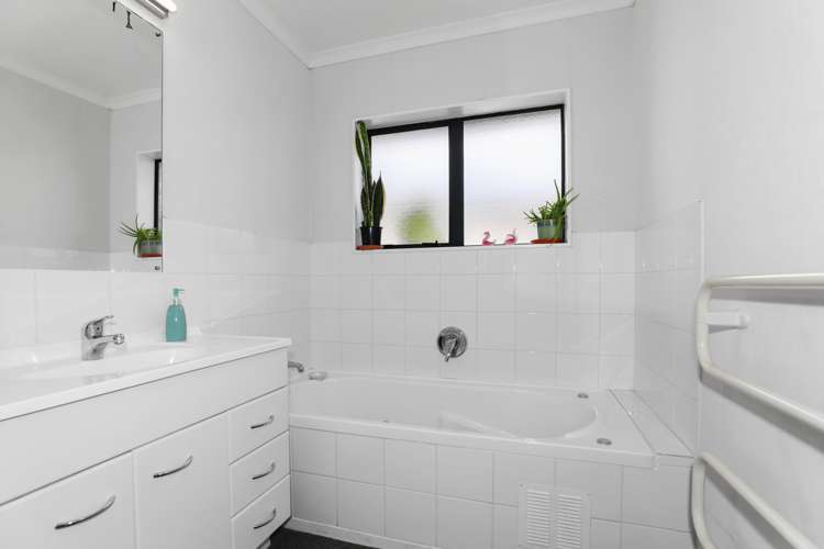 25 Elmbridge Place Owhata_12