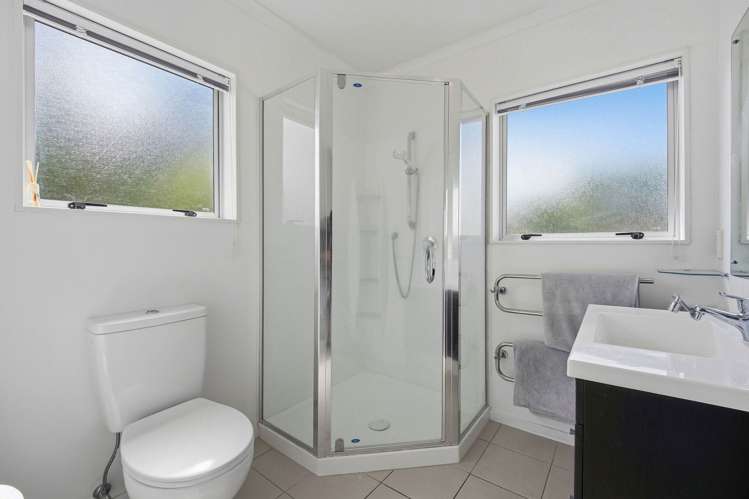 7 Carol Lee Place Albany_21
