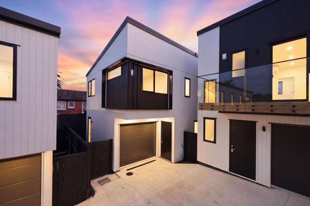 13E Meadway Sunnyhills_2
