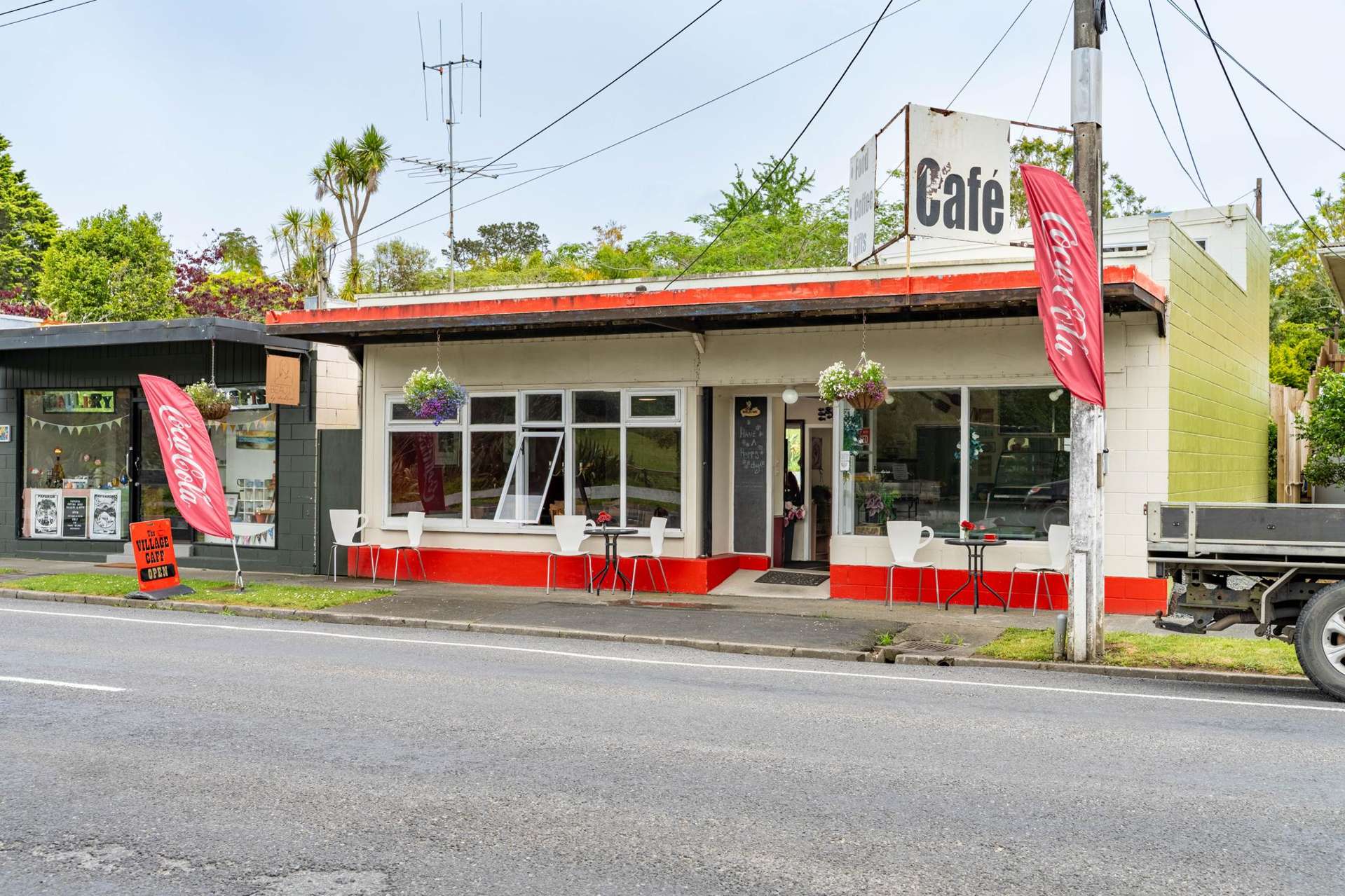 2002 Paparoa Valley Road Paparoa_0