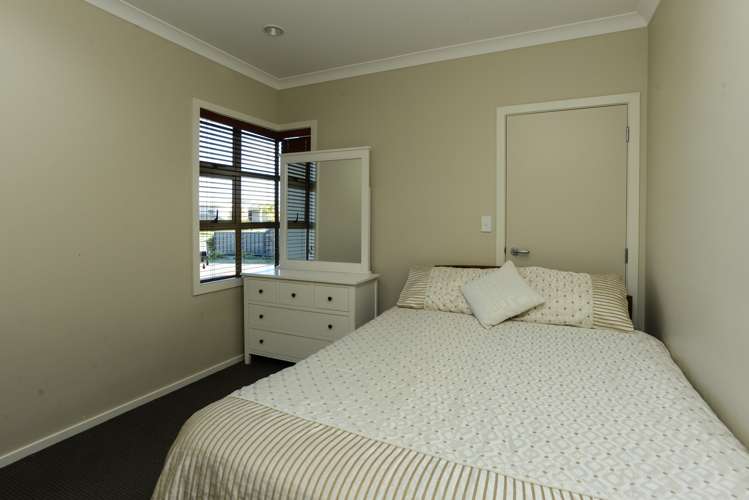 6 Akaroa Road Poraiti_11