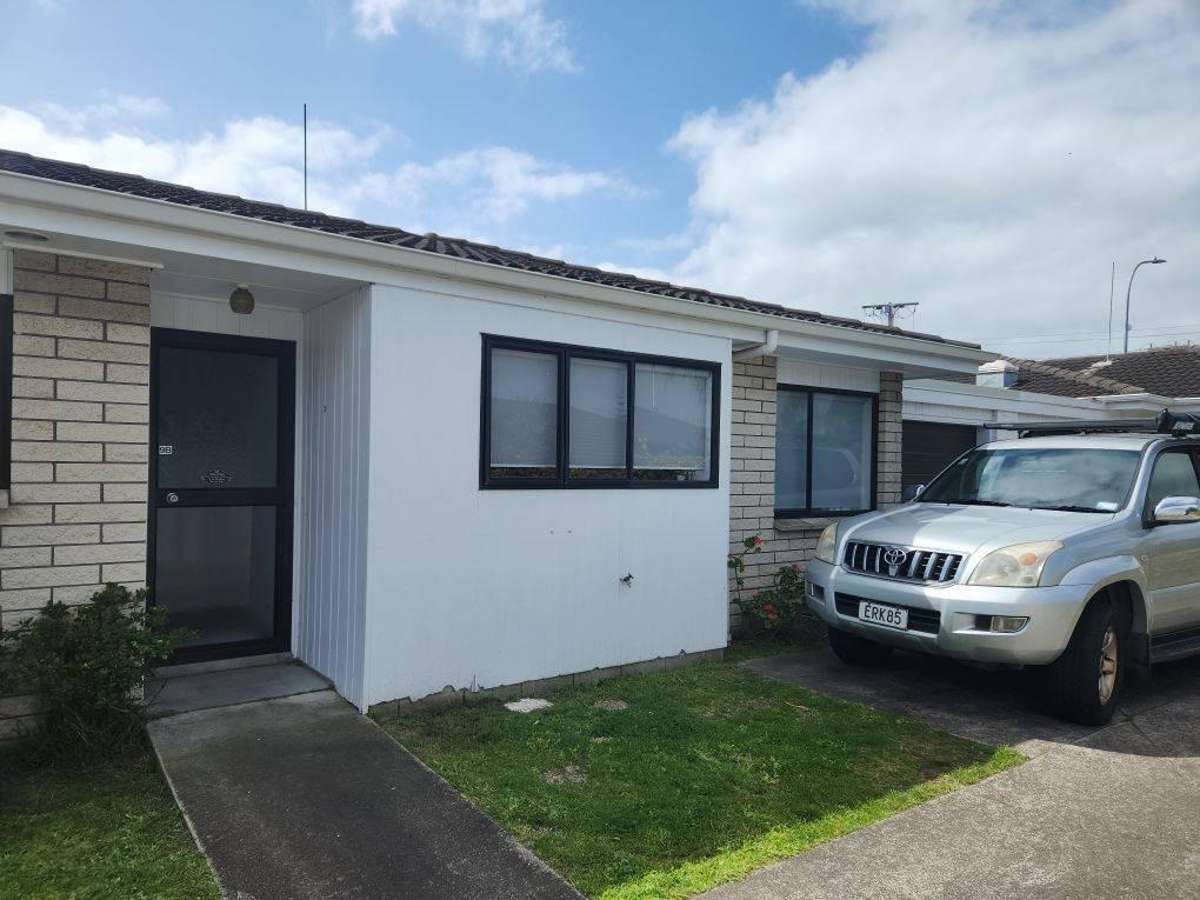 Freshly Updated Two-Bedroom Unit in a Convenient Location 1