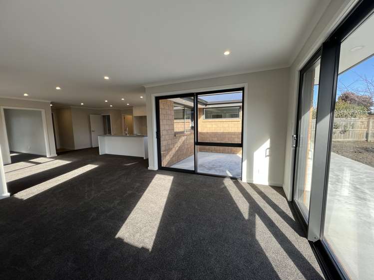 29 Geoff Geering Drive Netherby_5