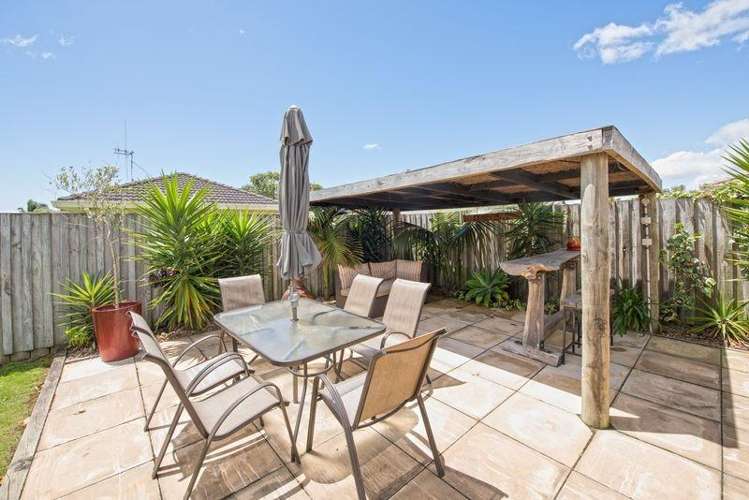 5 Larisa Grove Papamoa_4