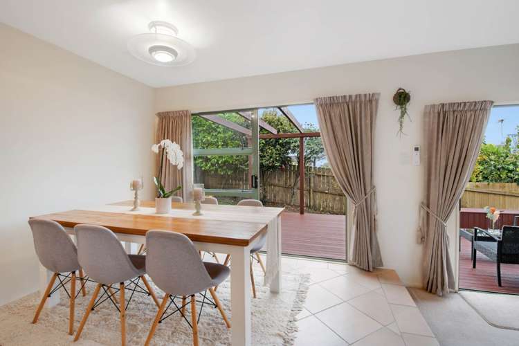 2/11 Bronzewing Terrace Unsworth Heights_13