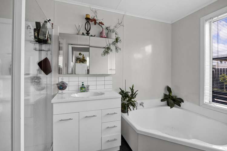 22 Mahoe Street Inglewood_13