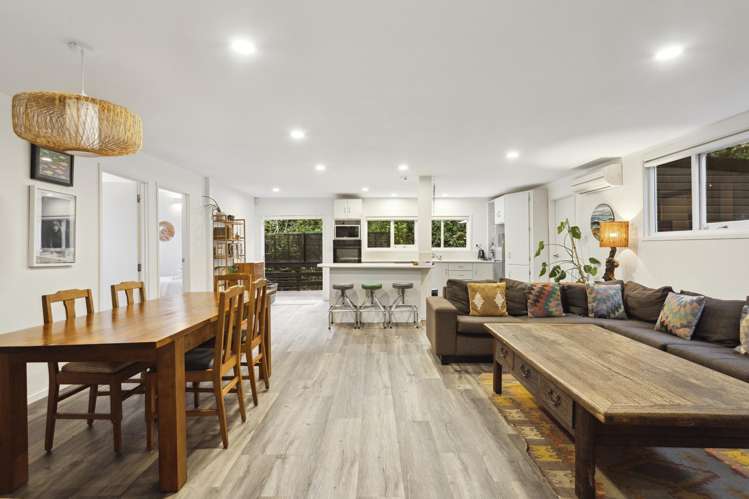 19 Laingholm Drive_1