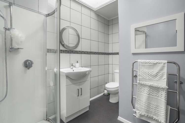 5/250 Muritai Road Eastbourne_7