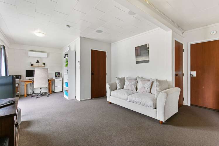 4 Easter Parade Glen Eden_14