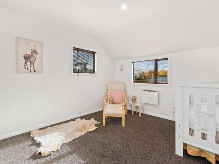 6 Aspinall Street Wanaka_11