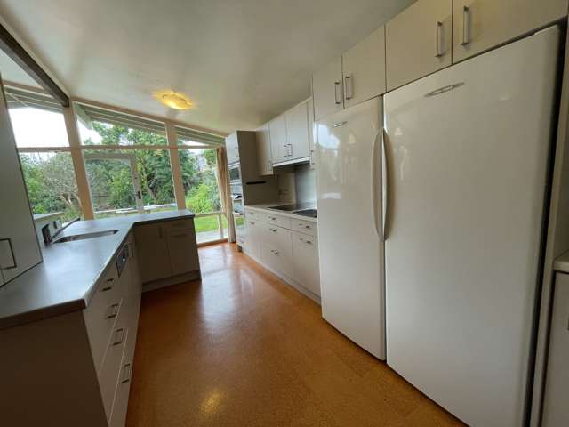 Upstairs/1 George Laurenson Lane 10044_2