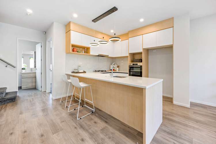 6 Te Rorea Lane Mt Roskill_8