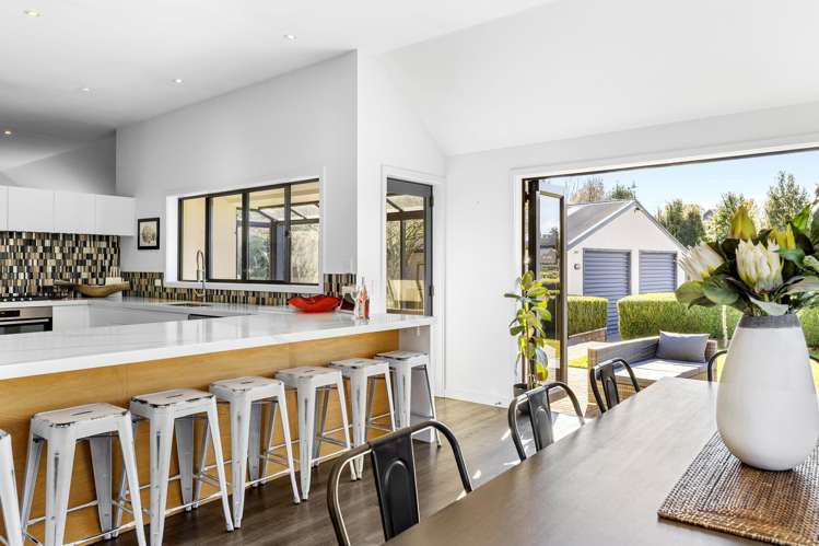 214 Mapara Road Acacia Bay_23
