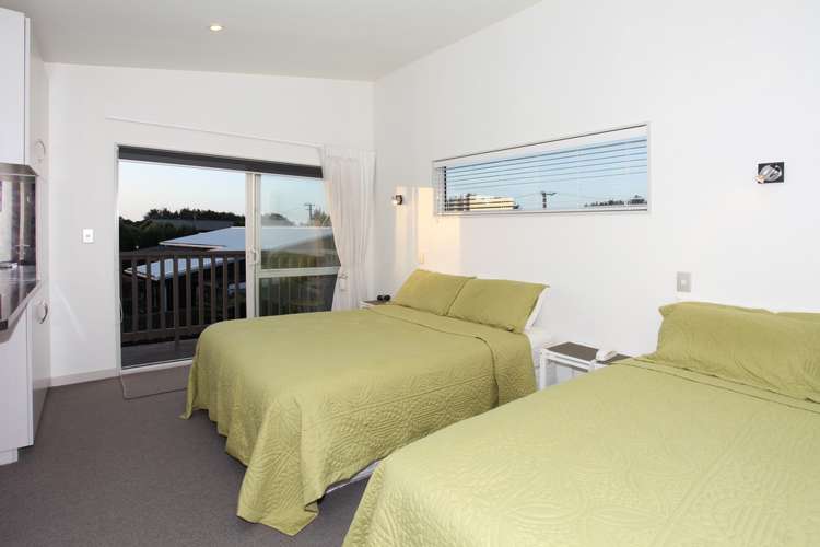 16 Beach Road North New Brighton_7