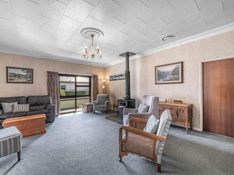  442 Queens Drive Windsor_1