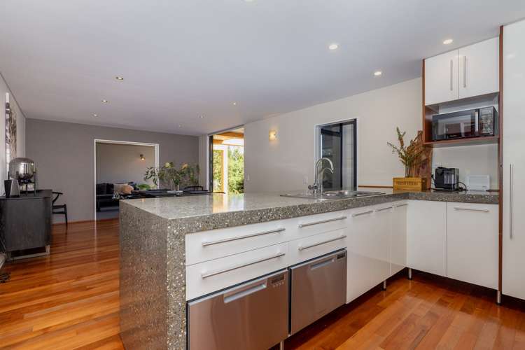 234 Beacon Point Road Wanaka_17