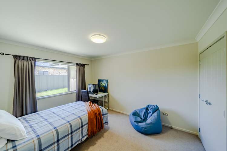 15 Portland Place Poraiti_9