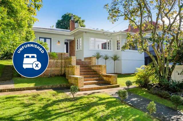 Charming 3 bedroom family home in fantastic lo...