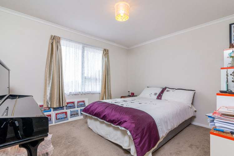 3 Kylie Court Clover Park_10