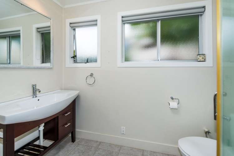 1/7 Taurus Crescent Beach Haven_13