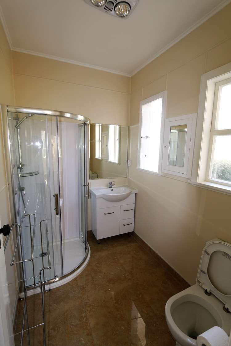 4 Cadman Avenue Greenlane_5