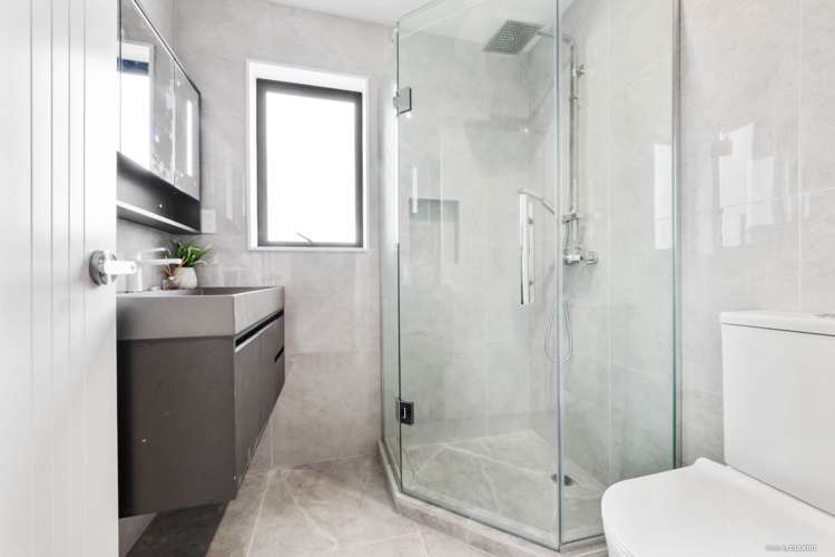 10C Crowther Street Blockhouse Bay_13