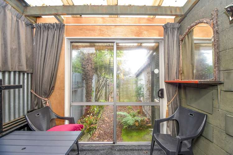 243 High Street North Carterton_16