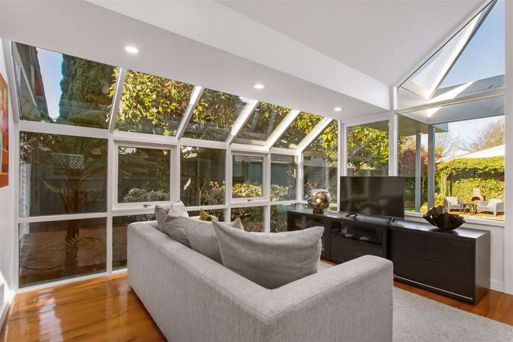 52 Office Road Merivale_3