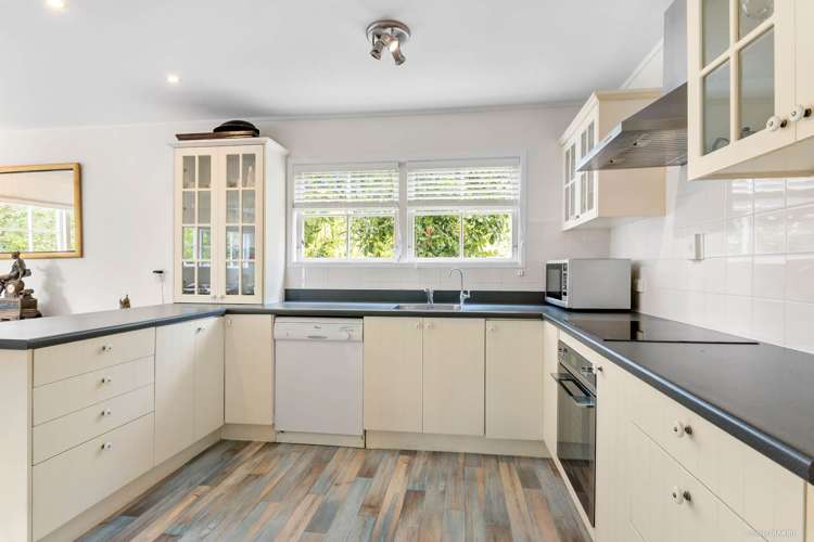 2/20 Hythe Terrace Mairangi Bay_3