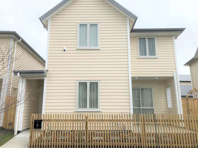 9 Warbler Crescent_0
