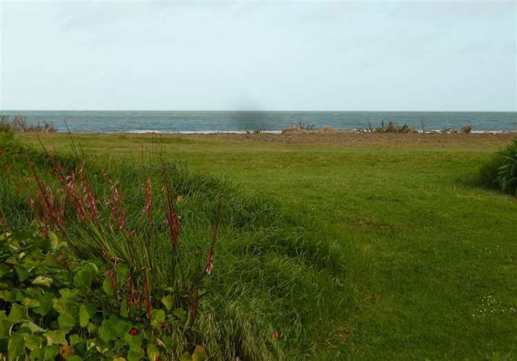 27 Seaview Avenue Te Puru_19