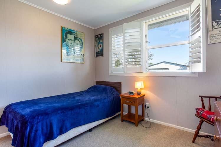3 Crocombe Crescent Beach Haven_13