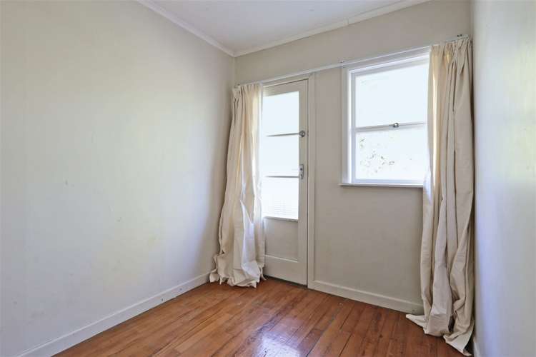 702e Park Road South Akina_5