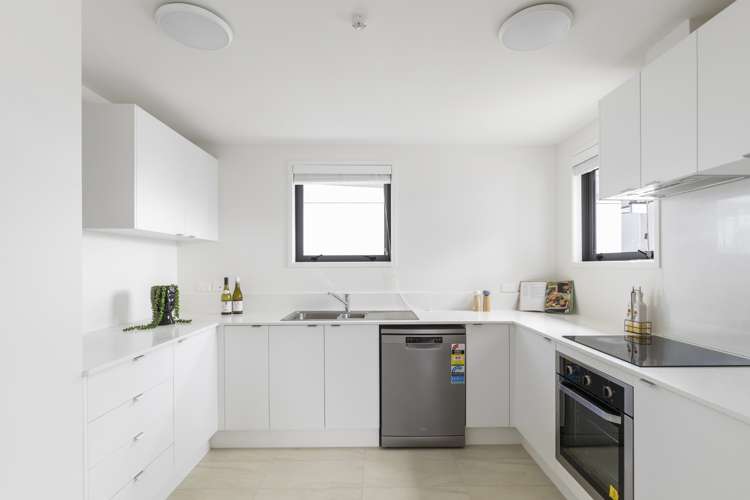 3g/27 Morning Star Place Mount Albert_8