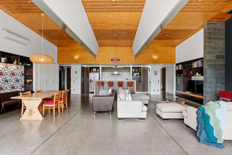 129 Haycock Road_5