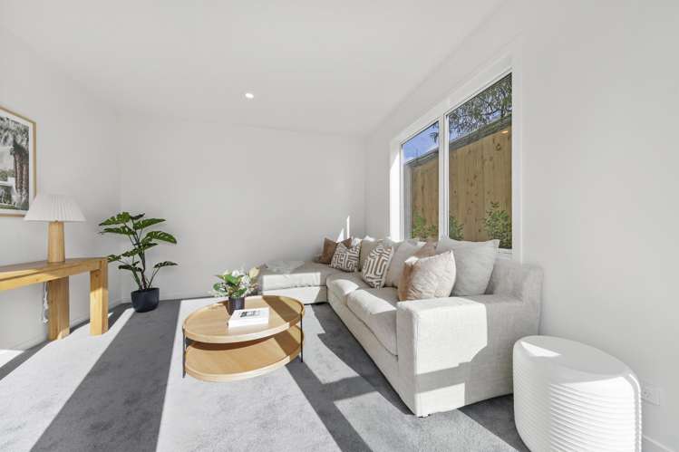 4c Towra Place Botany Downs_13