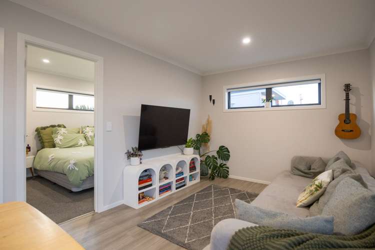 24 Marine Parade South Foxton Beach_21