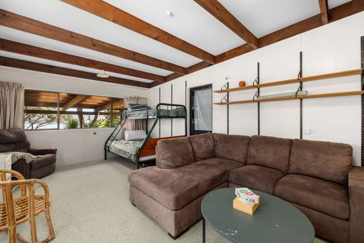 21 Signal Station Road Omapere_25