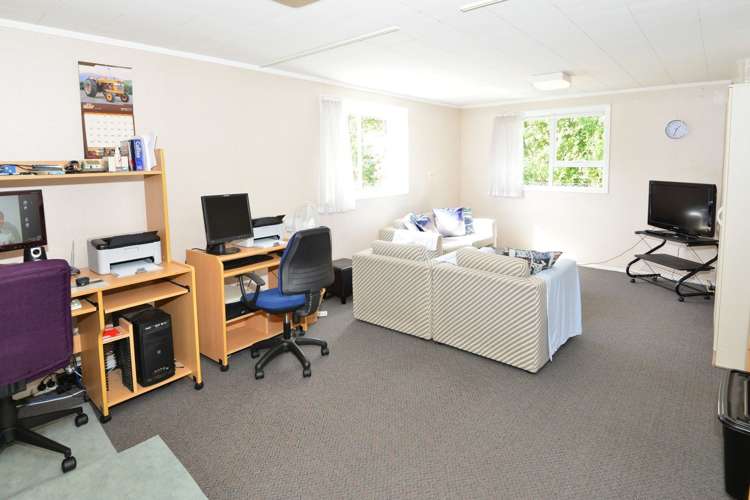 26 Taipari Road Te Atatu Peninsula_13