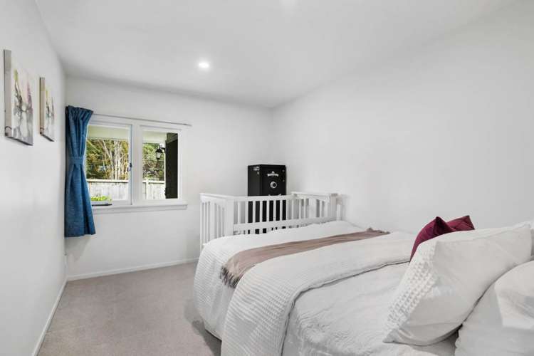 1261 East Coast Road Redvale_17